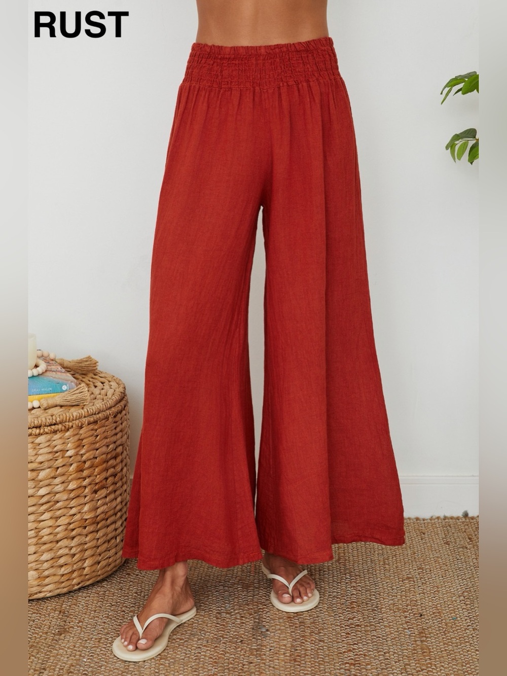 (23.2275/224019/80806) LINEN SMOCKED WAIST PALAZZO PANT. MADE IN ITALY